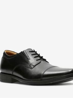 Men’s Clark’s Size 9.5 Black Leather Cap-Toe Dress Oxford Shoes in EUC